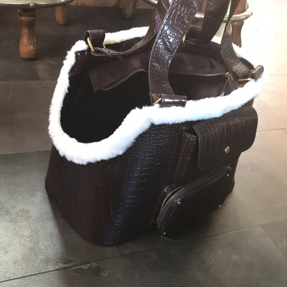 Small pet carrier
